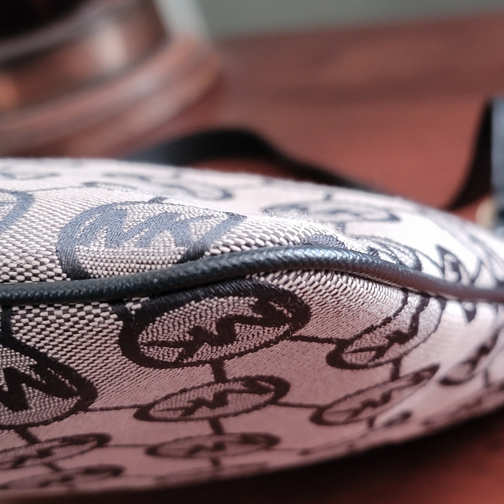 Michael Kors Signature Canvas Black Crossgrain Leather Jacquard Crossbody Bag - Picture 8 of 16